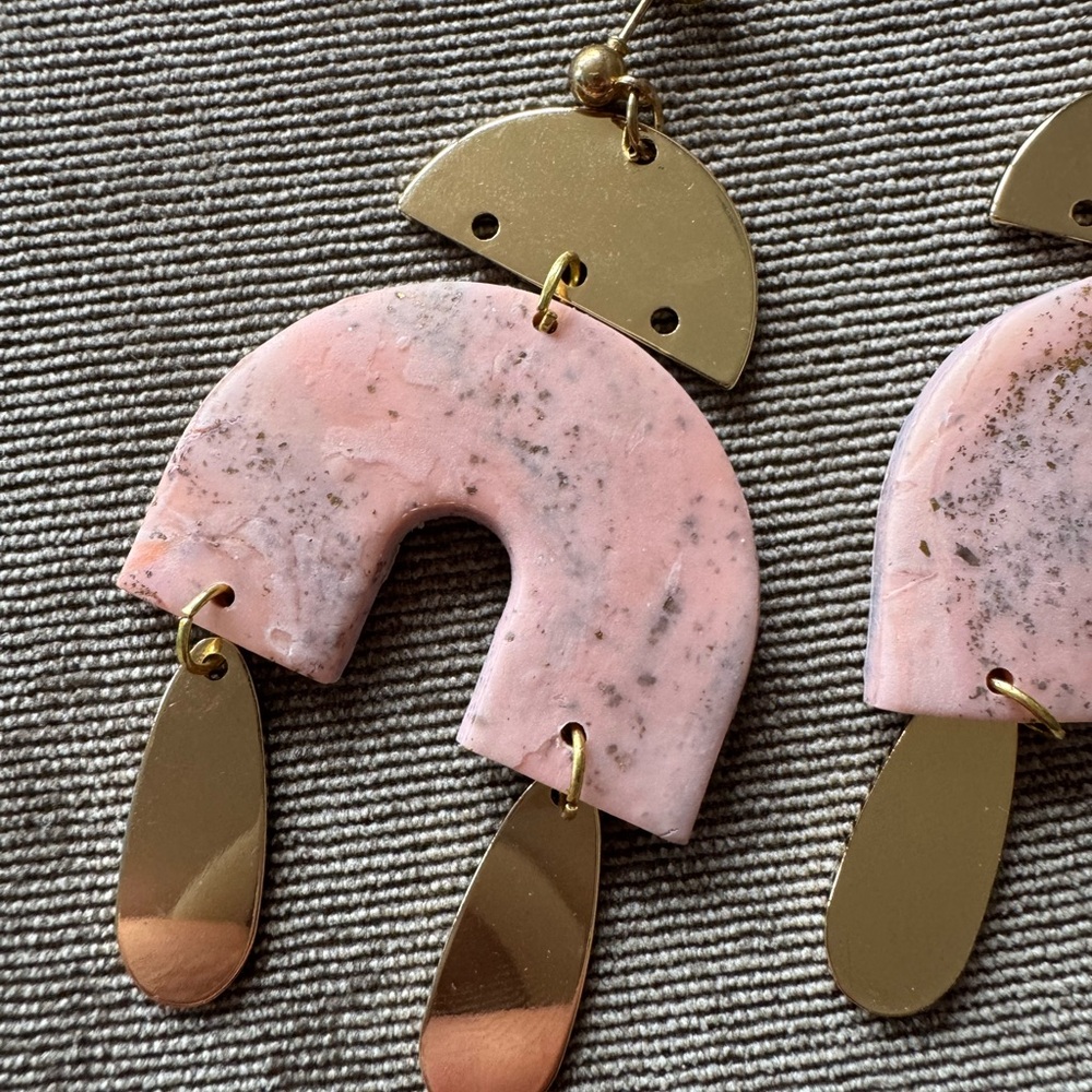 Two earrings - Picture 6 of 8